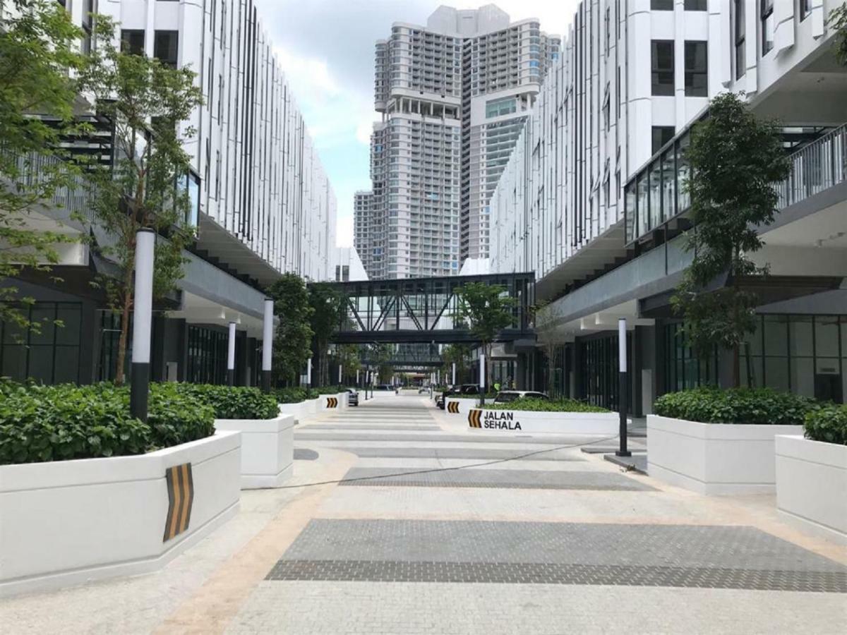 努沙再也Almas Puteri Harbour公寓 外观 照片