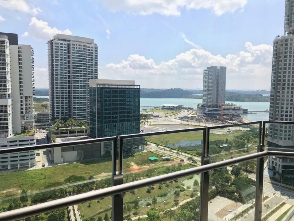 努沙再也Almas Puteri Harbour公寓 外观 照片